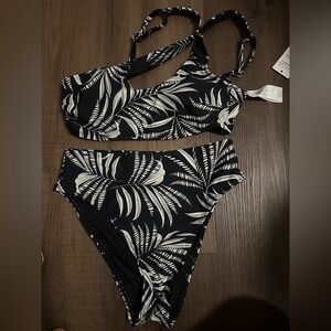 Cupshe Black and White Leaf Print Bikini